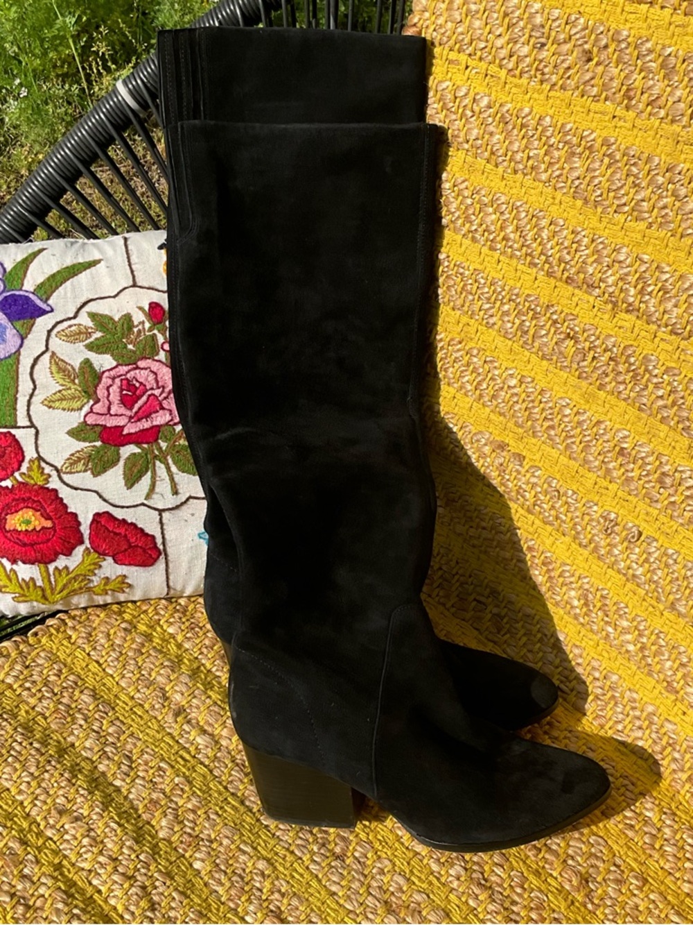Vince Camuto Nestel Black Suede Knee High Boots Size 8 - Picture 4 of 11